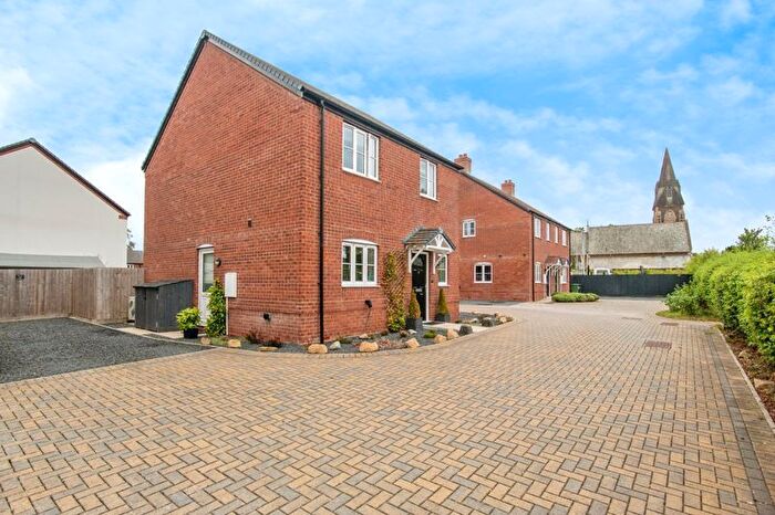 3 Bedroom Detached House For Sale In St. James Close, Welland, WR13