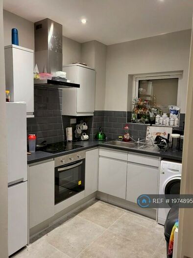 1 Bedroom Flat To Rent In Henry Court, Rotherham, S65