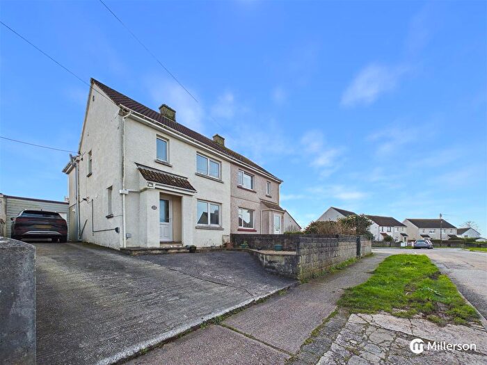 3 Bedroom Semi Detached House For Sale In Trerise Road, Camborne, TR14