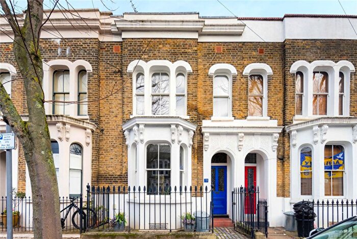 3 Bedroom Terraced House To Rent In Antill Road, Bow, London, E3