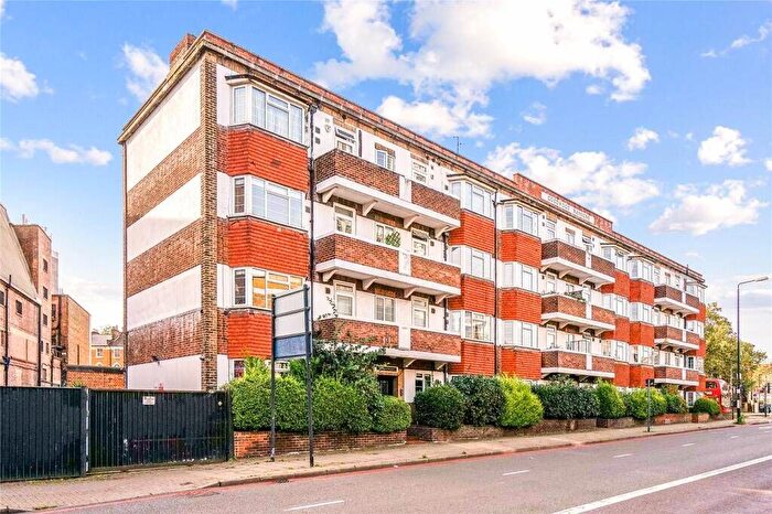 2 Bedroom Flat For Sale In Stockwell Park Walk, London, SW9
