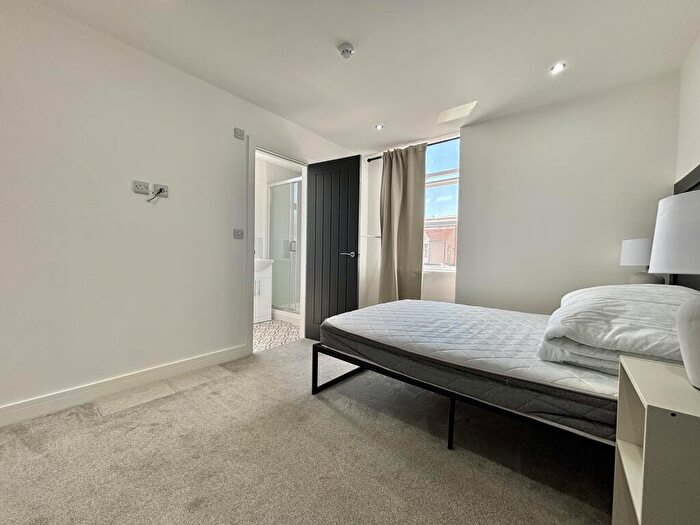 1 Bedroom House To Rent In Room, Tennyson Road, PO2