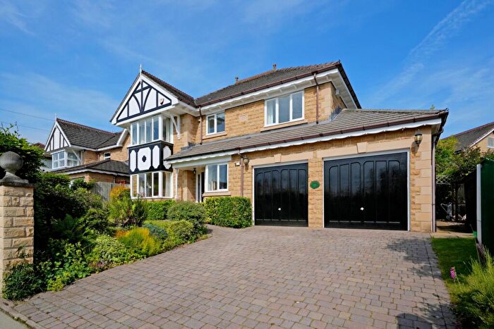 4 Bedroom Detached House For Sale In The Birches, Ashfurlong Road, Dore, S17