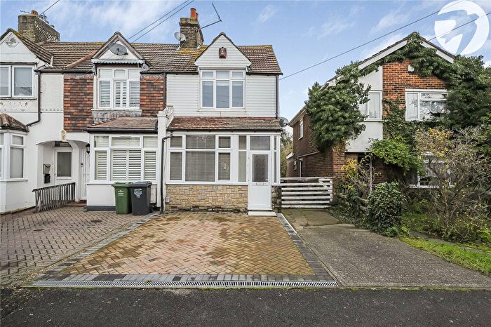 3 Bedroom End Terrace House For Sale In Bowmans Road, West Dartford, Kent, DA1