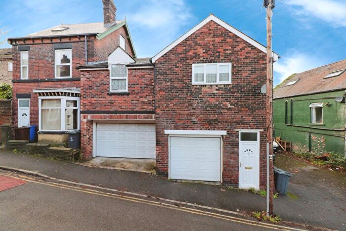 3 Bedroom Semi Detached House For Sale In Meersbrook Avenue, Sheffield, S8