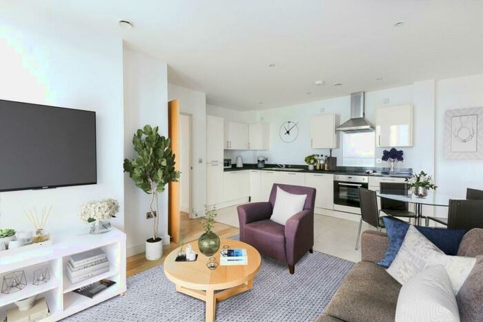 1 Bedroom Flat To Rent In Stratford High Street Stratford, E15