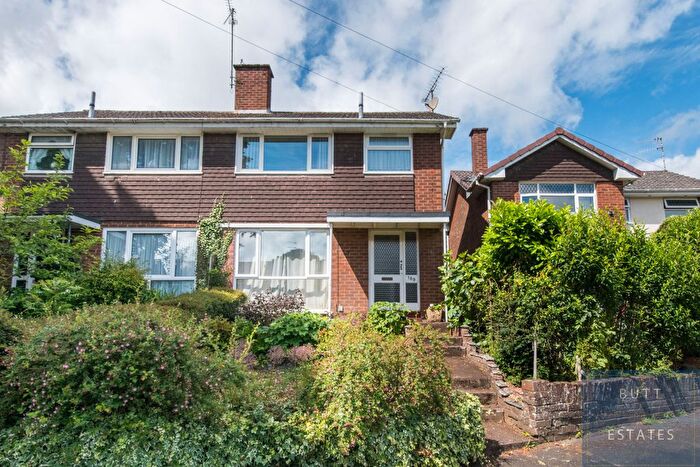 3 Bedroom Semi-Detached House For Sale In Exwick Road, Exeter, EX4