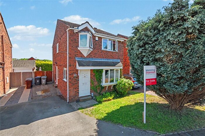 3 Bedroom Detached House For Sale In Arthington Close, Tingley, Wakefield, West Yorkshire, WF3