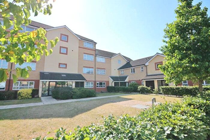 2 Bedroom Flat To Rent In Phoenix Court, Chertsey Road, Feltham, TW13