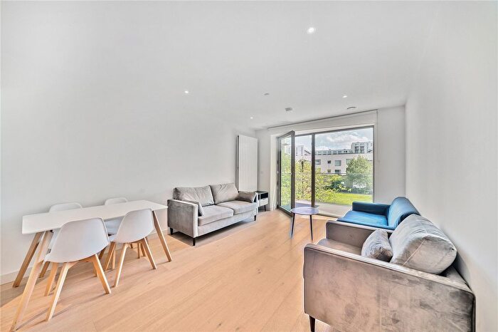 2 Bedroom Flat To Rent In Shipwright Street, London, E16