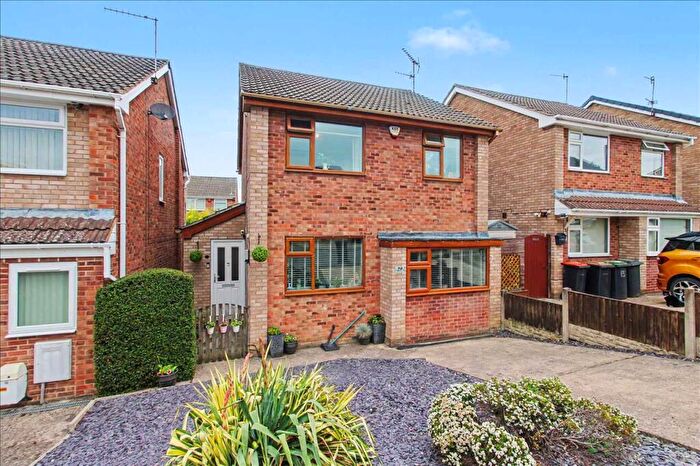 3 Bedroom Detached House For Sale In Hackworth Close, Newthorpe, Nottingham, NG16