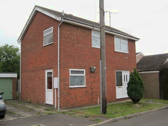3 Bedroom Detached House To Rent In St Crispins Way, Raunds, NN9