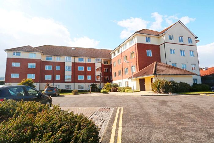 2 Bedroom Apartment To Rent In Wilkinson Drop, Oak Road South, Hadleigh, SS7