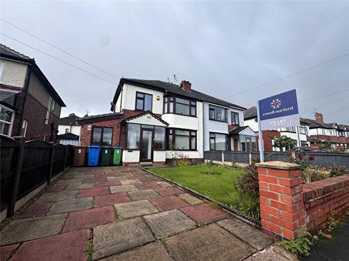 3 Bedroom Semi-Detached House To Rent In Elbut Lane, Bury, Greater Manchester, BL9