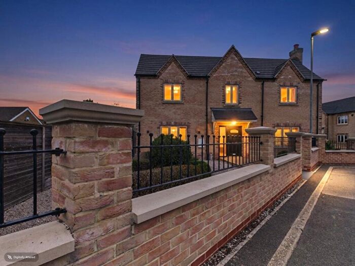 5 Bedroom Detached House For Sale In Crown Close, Thorney, PE6