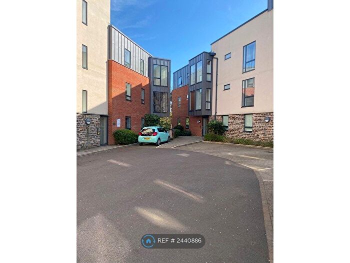 2 Bedroom Flat To Rent In Cooperage Court, Southville, Bristol, BS3