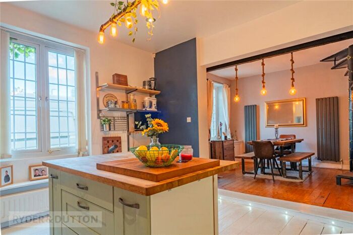 4 Bedroom End Of Terrace House For Sale In Sun Buildings, Halifax, West Yorkshire, HX2