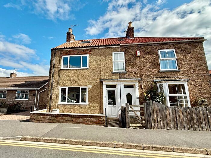 3 Bedroom Semi Detached House To Rent In Victoria Road, Driffield, YO25