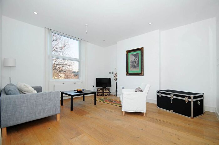 1 Bedroom Flat To Rent In Haverstock Hill, Belsize Park, London, NW3