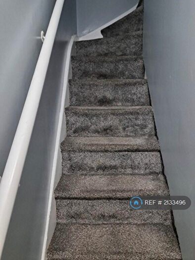 1 Bedroom Flat To Rent In North Park Road, Bradford, BD9