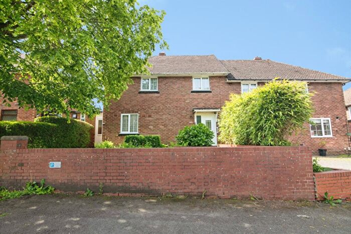 3 Bedroom Semi-Detached House For Sale In Gibbons Hill Road, Dudley, DY3