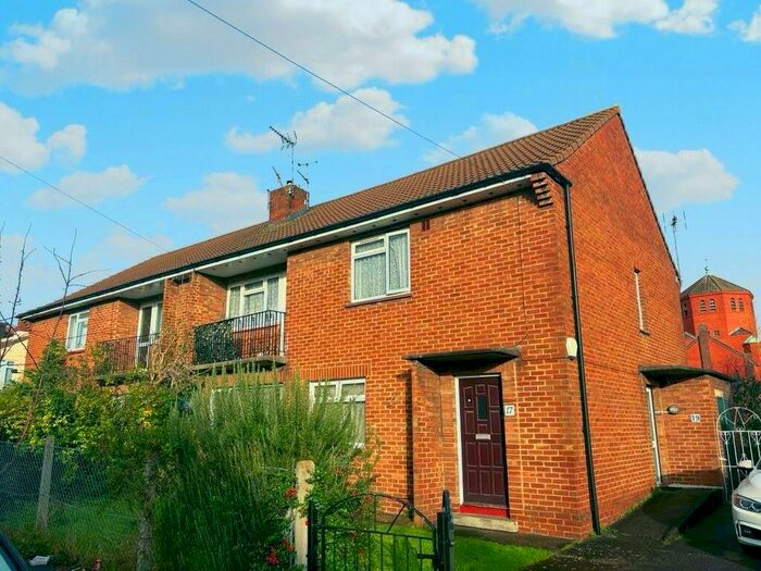 2 Bedroom Flat To Rent In Montreal Avenue, Horfield, Bristol, BS7