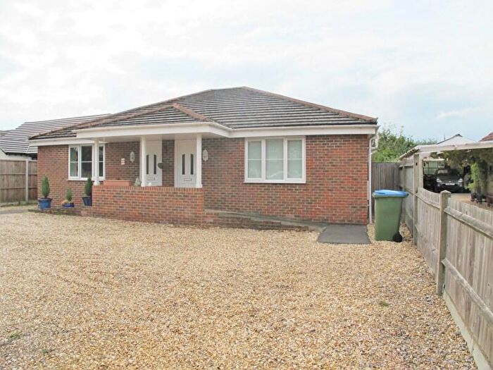 1 Bedroom Bungalow To Rent In Crofton Lane, Fareham, Hampshire, PO14