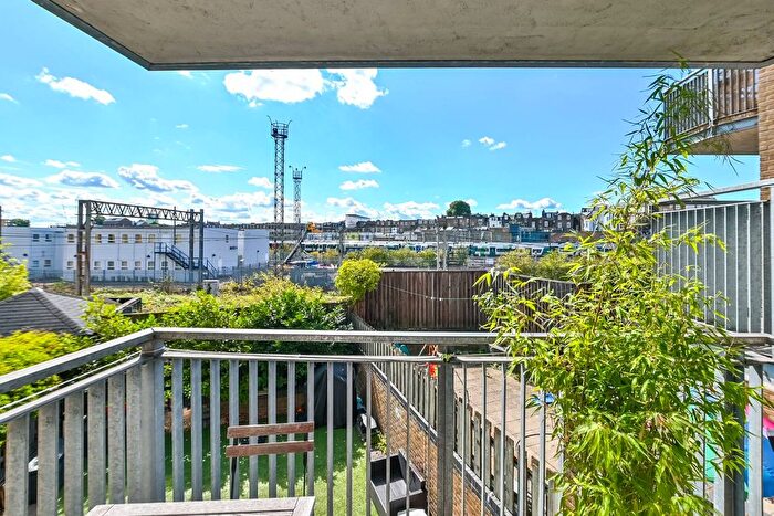 3 Bedroom Flat For Sale In Regents Park Road, Chalk Farm, London, NW1