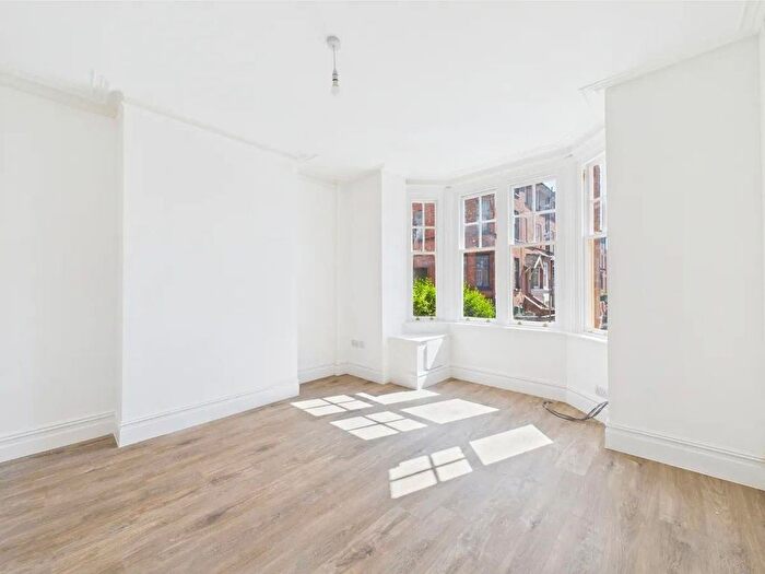 6 Bedroom Terraced House To Rent In St. Michaels Square, Gloucester, GL1
