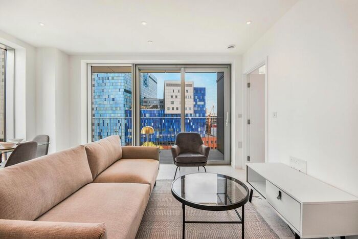 2 Bedroom Flat To Rent In Tapestry Way, London, E1