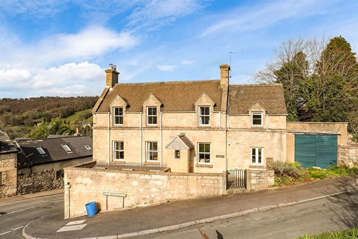 3 Bedroom Property For Sale In The Roundabouts/Brimscombe Hill, Brimscombe, Stroud, GL5