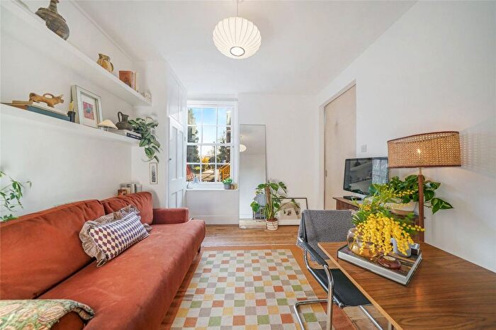 1 Bedroom Flat For Sale In Newcomen House, York Rise, London, NW5