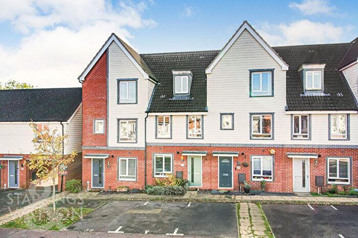 3 Bedroom Town House For Sale In Redpoll Road, Costessey, Norwich, NR8