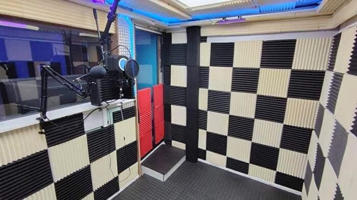 Retail Property For Sale In Worton Hall, Hounslow, London, TW7