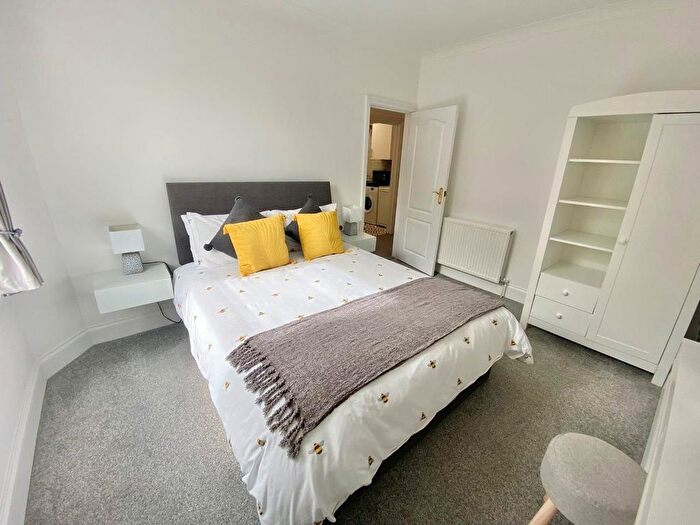 2 Bedroom Flat To Rent In Barwood View, Lower Warberry Road, Torquay, TQ1