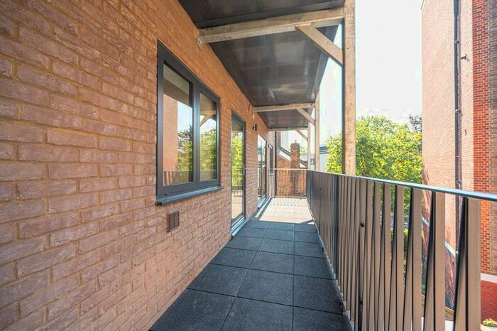 2 Bedroom Flat To Rent In Malden Road, Kentish Town, London, NW5