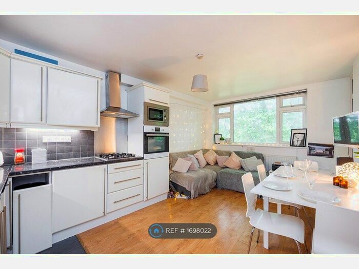 4 Bedroom Flat To Rent In President House, London, EC1V