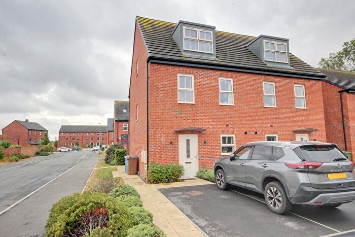 3 Bedroom House To Rent In Greensides Grove, Beverley, HU17