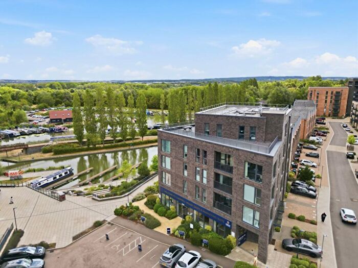3 Bedroom Apartment For Sale In Canal Street, Campbell Park, MK9
