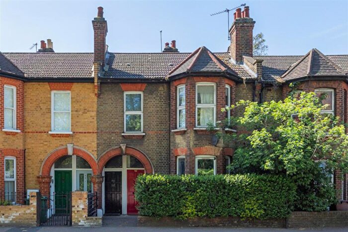 1 Bedroom Apartment For Sale In Markhouse Road, Walthamstow, E17