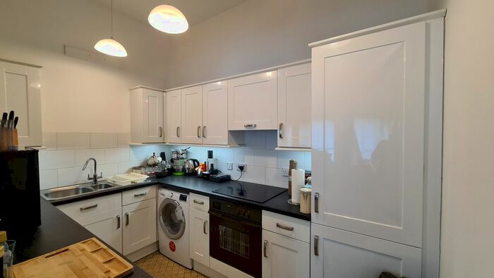 2 Bedroom Flat To Rent In Alcantara Crescent, Ocean Village, Southampton, SO14