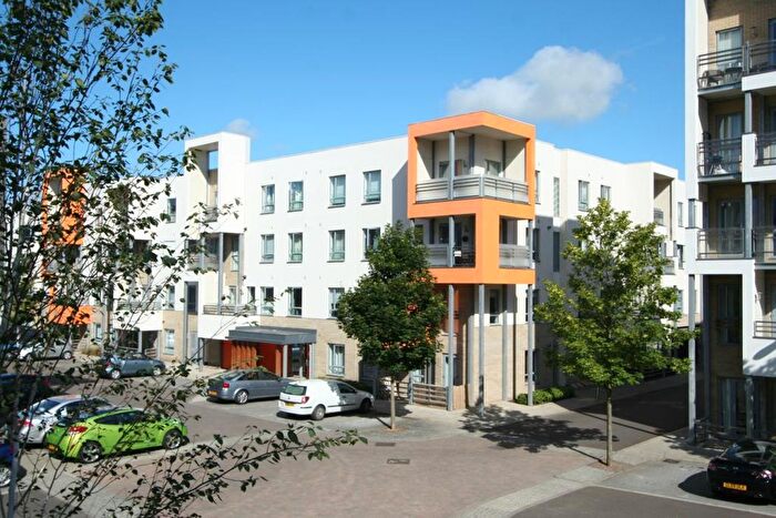 2 Bedroom Flat To Rent In Glenalmond Avenue, Cambridge, CB2