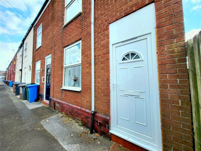 3 Bedroom End Of Terrace House To Rent In George Street, Denton, Manchester, M34