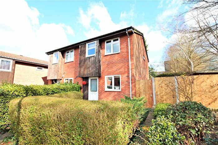 3 Bedroom End Of Terrace House To Rent In Greenham Wood, North Lake, Bracknell, Berkshire, RG12