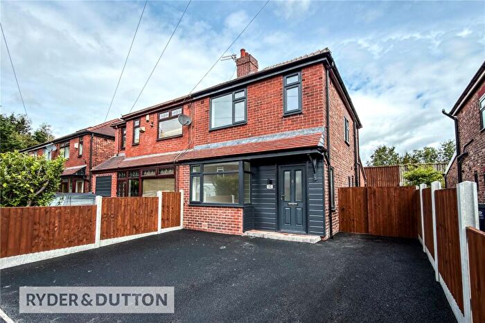 3 Bedroom Semi Detached House For Sale In Stott Road, Chadderton, Oldham, Greater Manchester, OL9