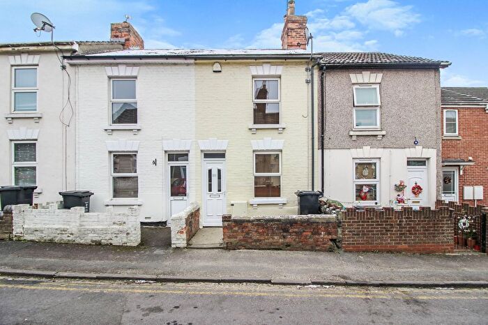 2 Bedroom Terraced House To Rent In Andover Street, Swindon, SN1