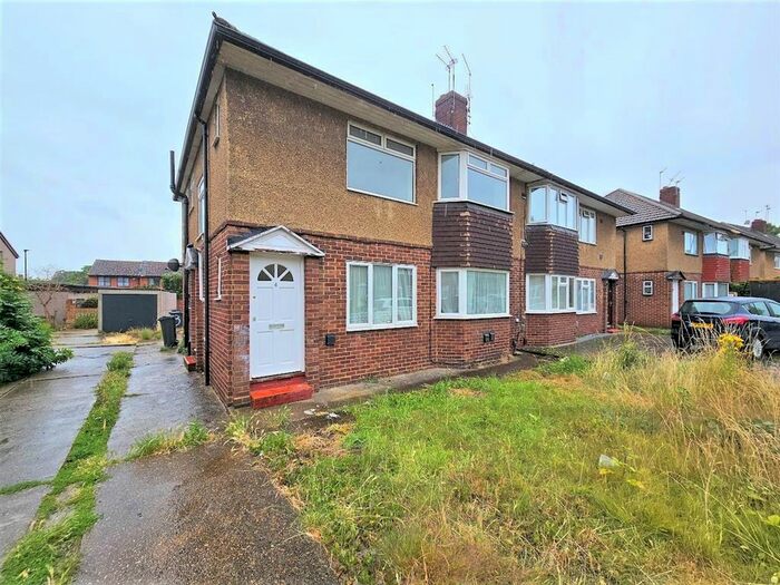 2 Bedroom Maisonette To Rent In Montrose Road, Feltham, TW14