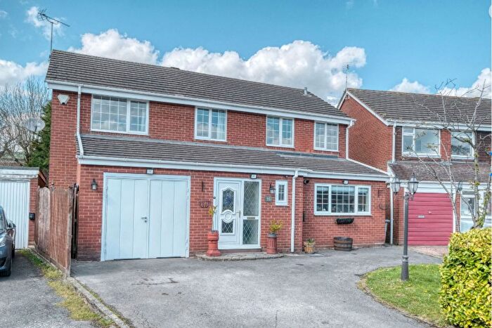 4 Bedroom Detached House For Sale In Coppice Walk, Cheswick Green, B90