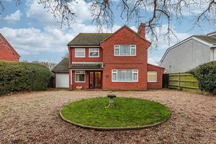 4 Bedroom Detached House For Sale In Established Detached Family Home In Holt, NR25