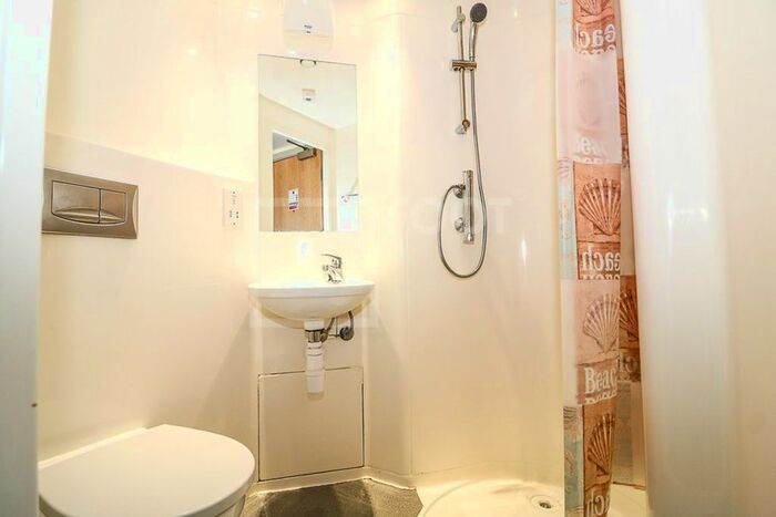 Studio To Rent In Campus House, Hey Street, Bradford, BD7